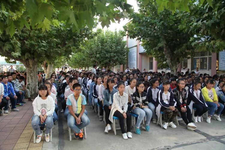 难忘母校永远的恩师,难忘恩师感恩母校实践报告