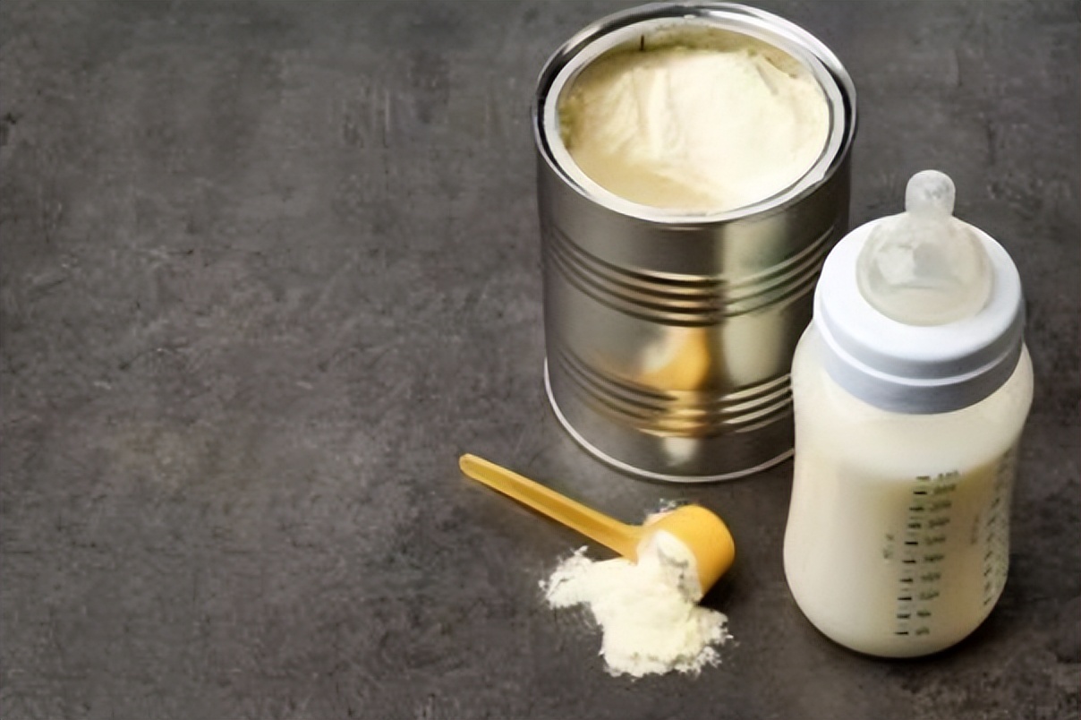 冲奶粉的误区新手爸妈中招了没,泡奶粉的正确方法是什么