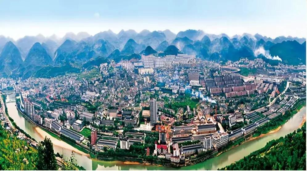 赖茅酒97年香港回归纪念版多少钱,97年赖茅酒庆香港回归特制2斤