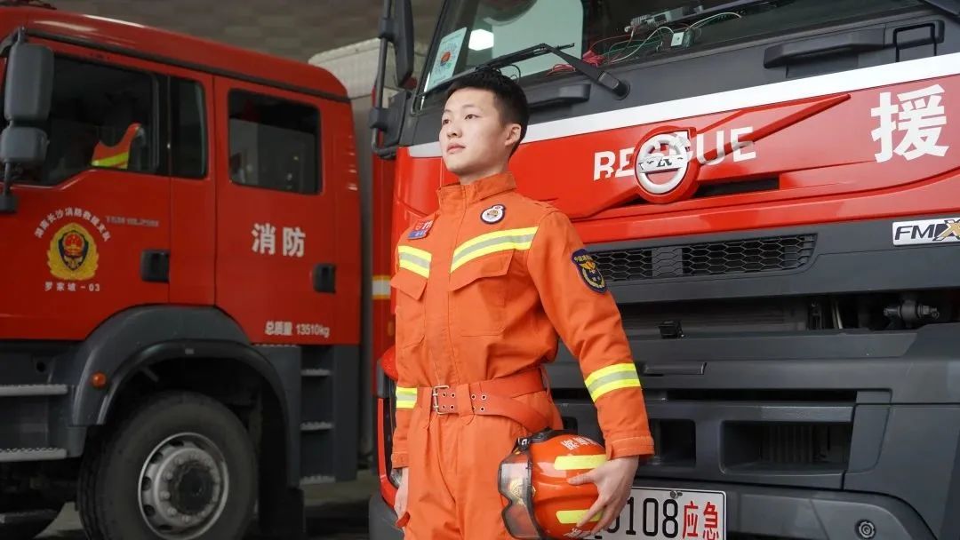 姐妹回答问题,姐妹帮你出主意