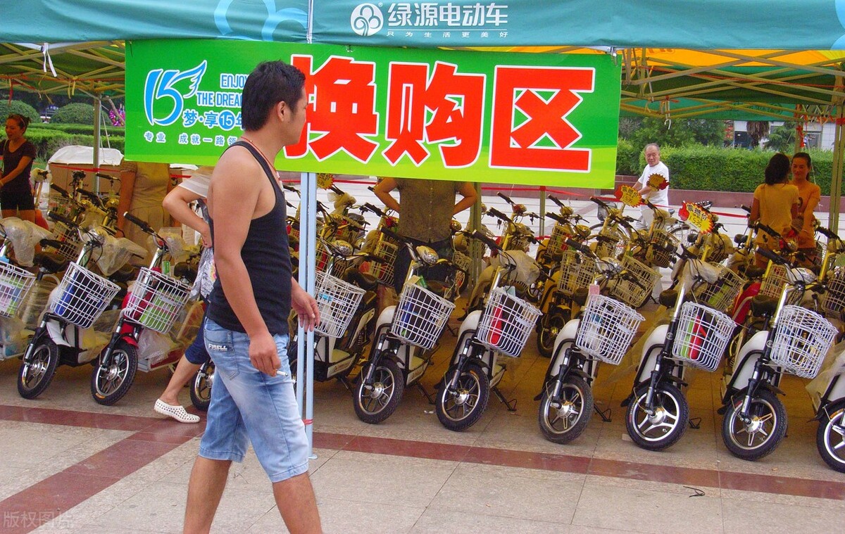 全国多地超标车换购开始！事关8省13市，需抓紧换牌，车主要留神