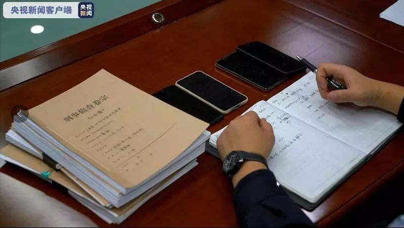 6万多人被监听，微信聊天全泄露，手机“*底卧**”软件真实存在