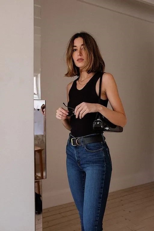 夏天穿黑色还是白色衣服好看,夏天来了穿白色好看还是黑色好看