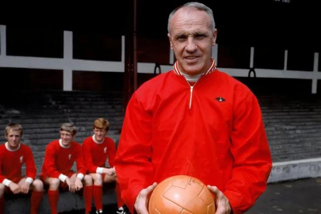 利物浦为啥叫红军,利物浦为什么是红军