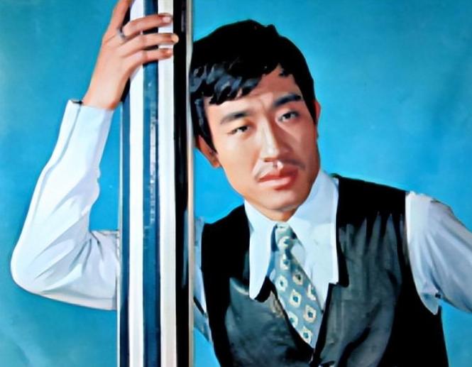 爆八十岁歌星张帝去世，小33岁妻子崩溃，他的亲属出面回应了