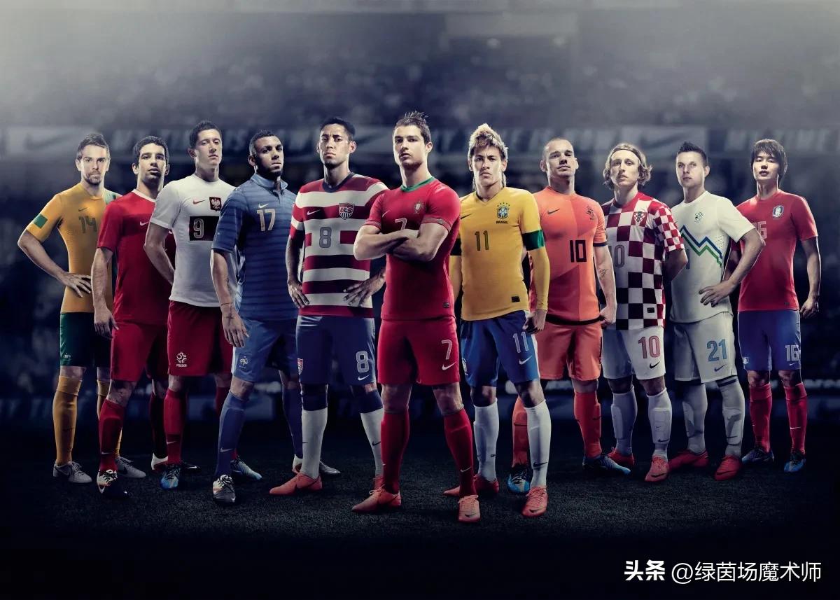 盘点足坛历史十大传奇球星,00后足坛十大新星后卫