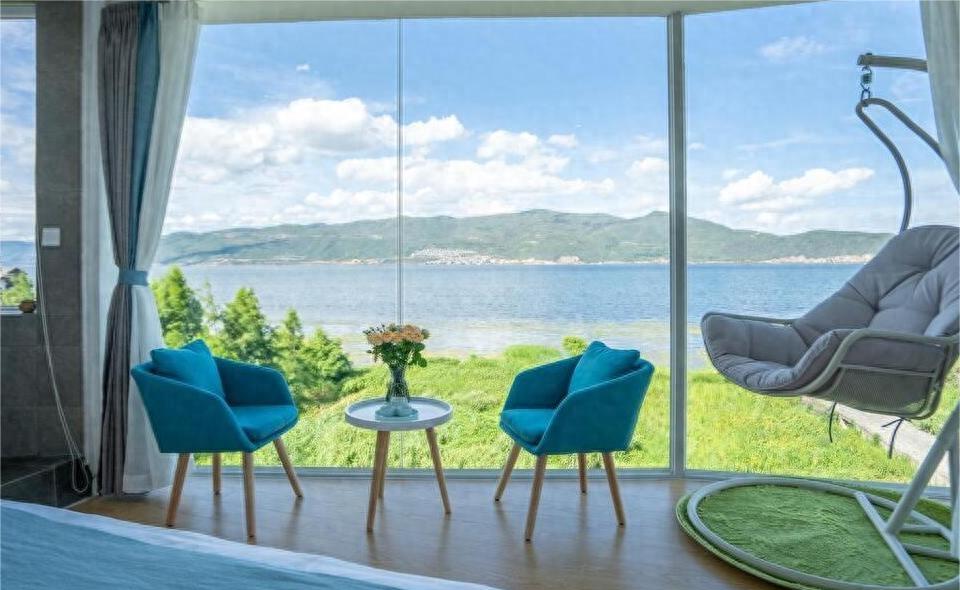 热辣按摩师激发女性渴望，惊人审判揭晓！