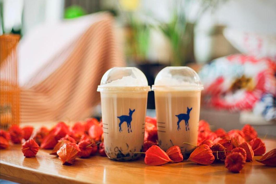 建议女人，多善待自己，少喝奶茶多吃6道菜，脸色红润，精神饱满