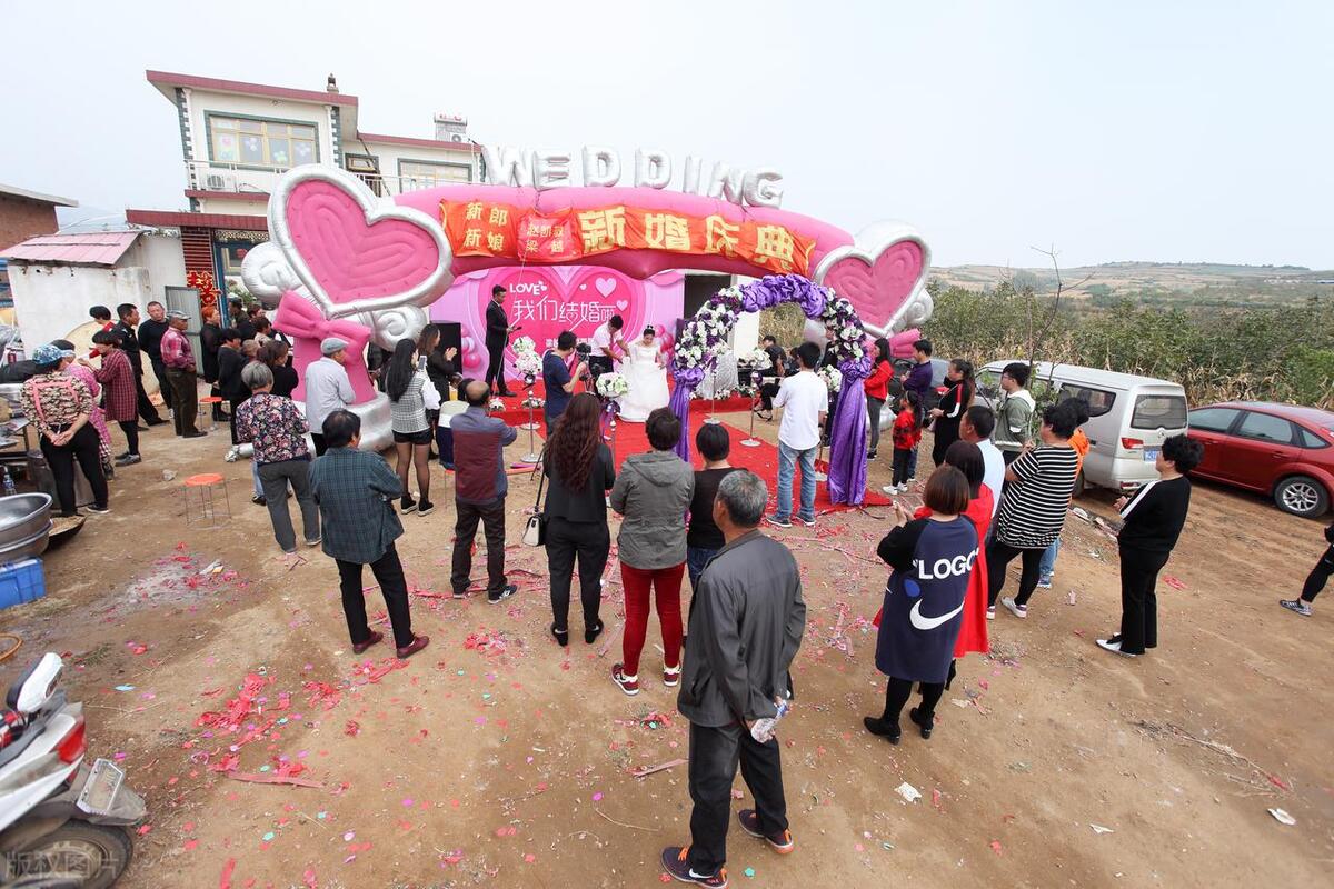 华子结婚:家乡的最后一次农村流水席婚礼