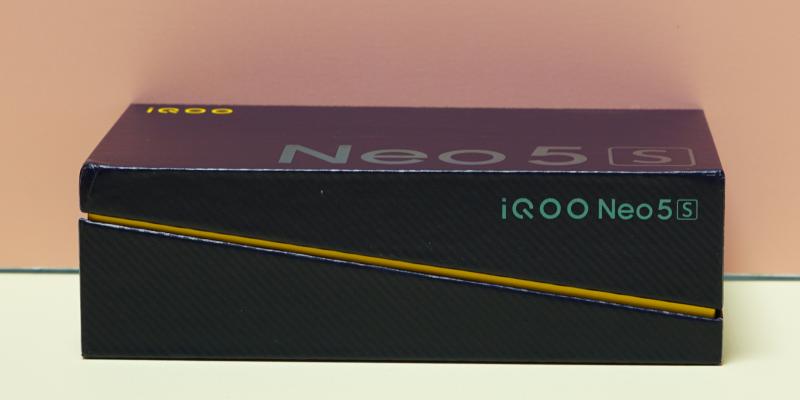 游戏拍照两不误的iqoo手机1500以内,iqooneo5快充