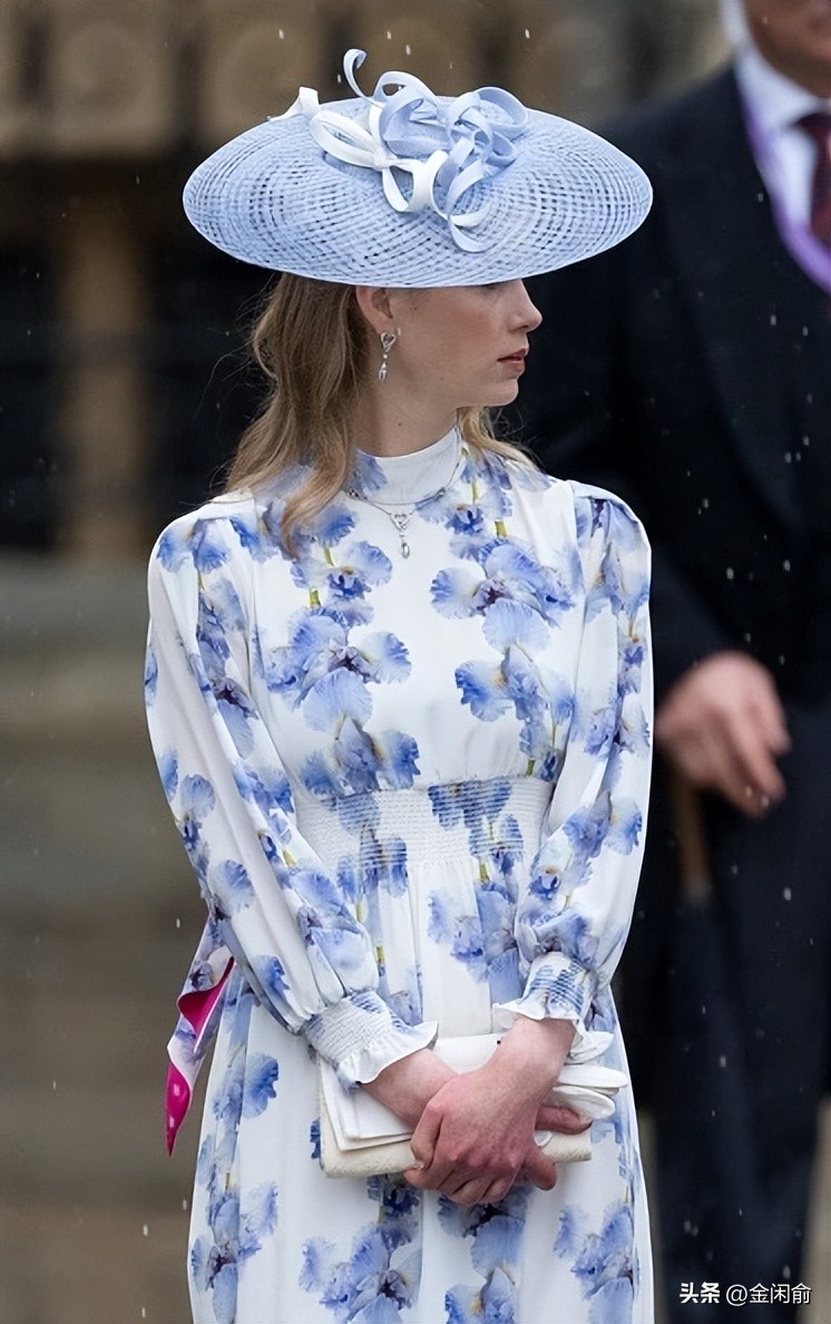 8岁夏洛特公主现场,英国公主夏洛特7岁生日照片