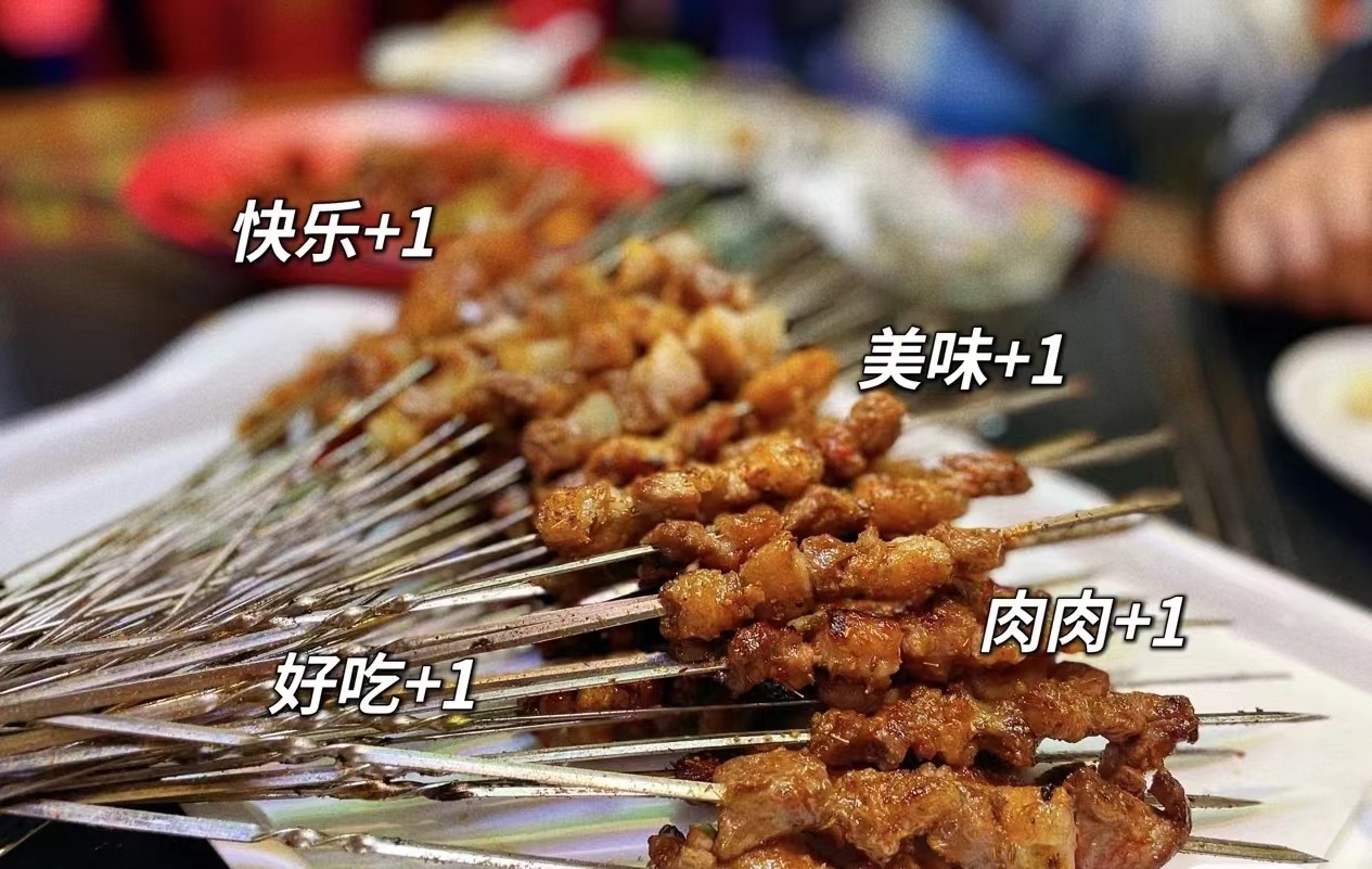 烧烤装修风格烟火气,精酿啤酒烧烤装修风格