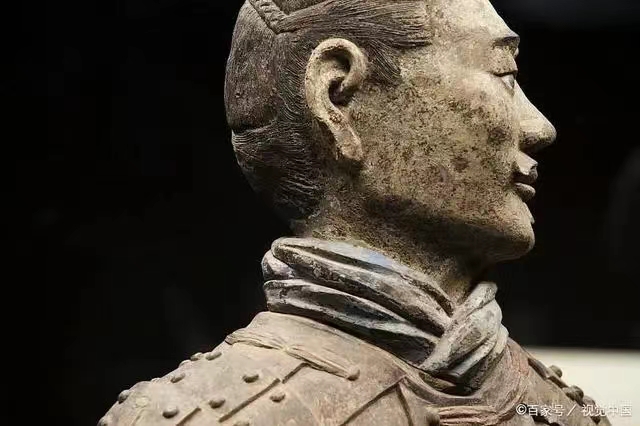 秦始皇兵马俑二号坑的介绍,秦始皇兵马俑的颜色是什么