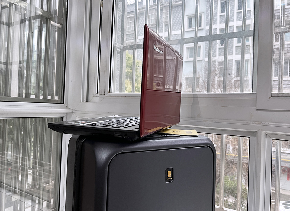 求大家推荐一款好用不贵的行李箱,超级推荐这款行李箱