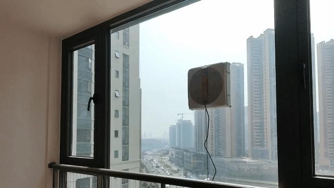 科沃斯擦窗教程,双向自动喷水擦玻璃