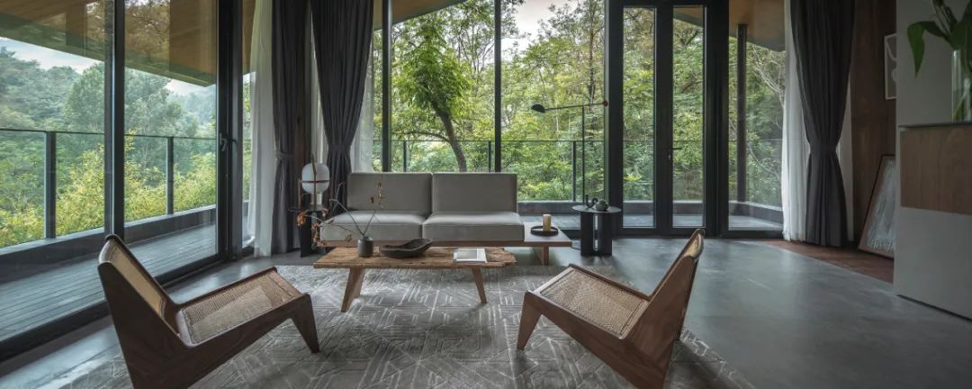 农村自建石头房,农村深山石头房