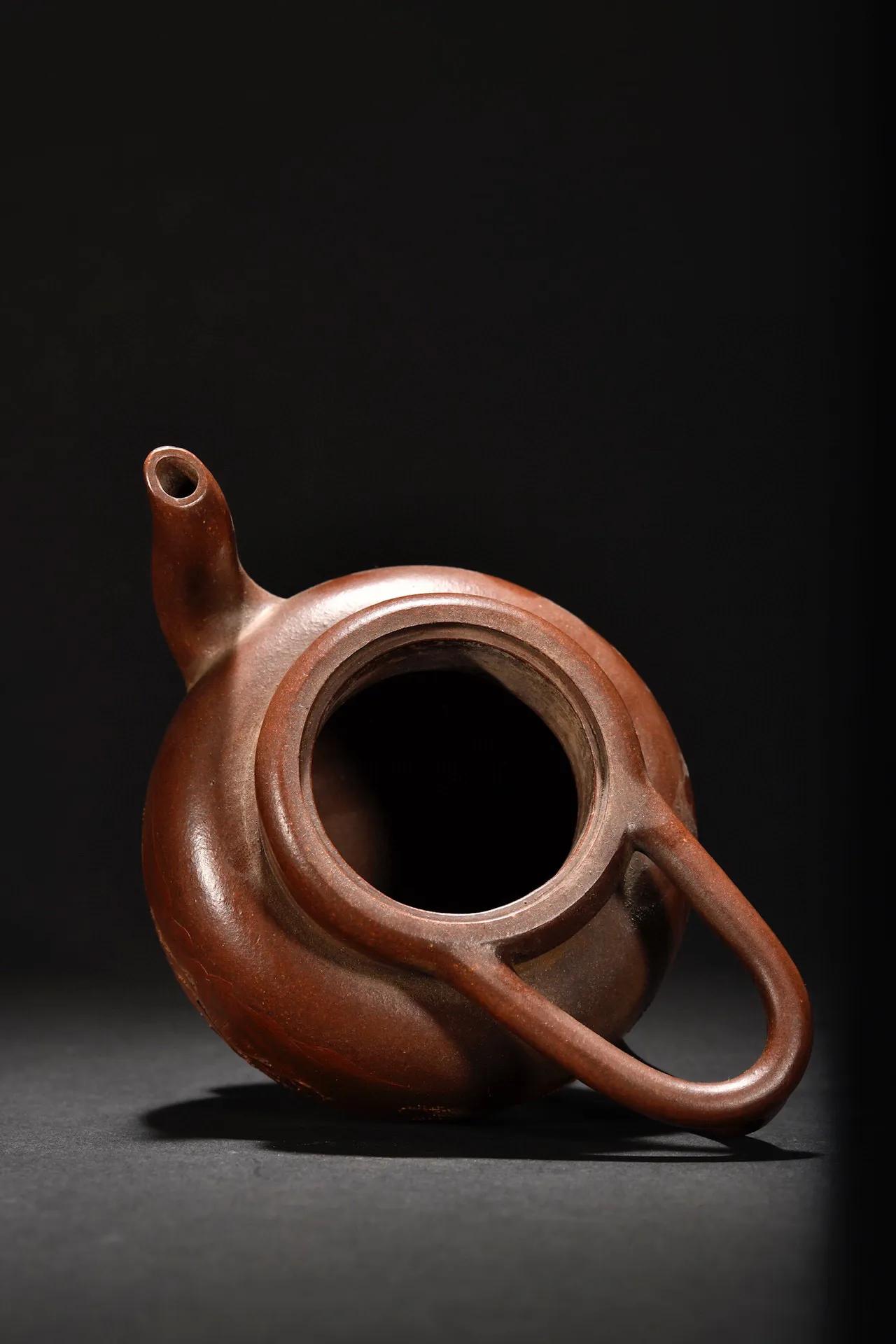 旧藏紫砂山水意境茶壶,紫砂茶壶款式名称加图片