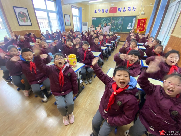 常务副市长作政府工作报告,市政府市长工作报告