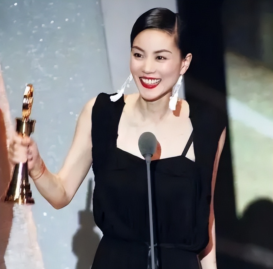 王菲是如何和窦唯走在一起的,王菲和窦唯现在的情史