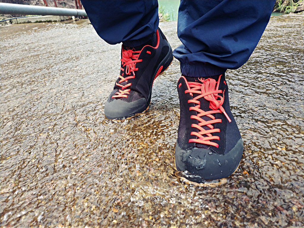 为专业而设计：OUNCE遨游仕始林蜥攀爬接近鞋