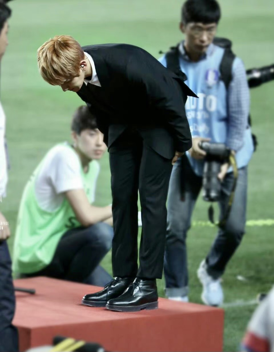 边伯贤明日将退伍,边伯贤退伍回归直播