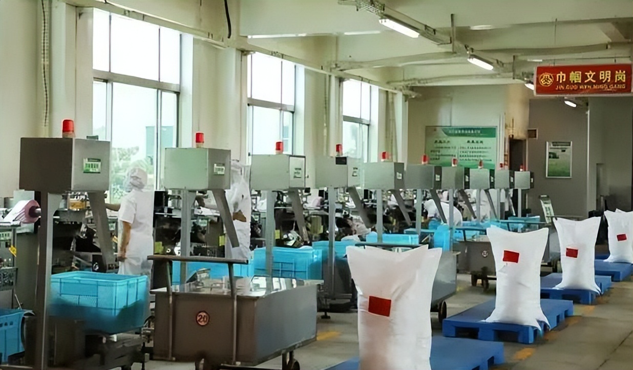 中国南街村第一村,中国的南街村到底有多好啊