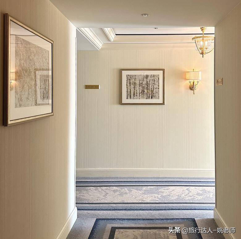 日本丽思卡尔顿酒店阴雨天高级感,大阪奢华酒店