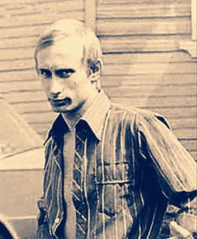 普京当选总统做的事,普京当选总统后第一件事