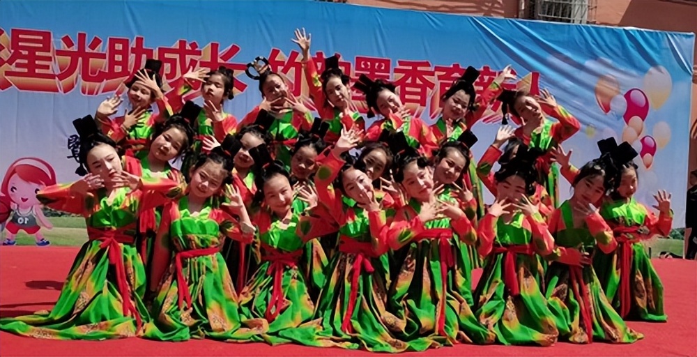 郭镇中心小学庆六一科技艺术节,郭杜乡中心小学直播六一儿童节