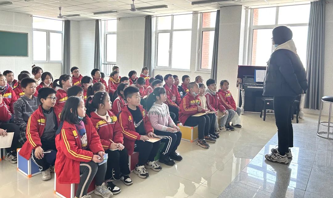 社彩缤纷团聚青春活动主题,小学社团活动掠影