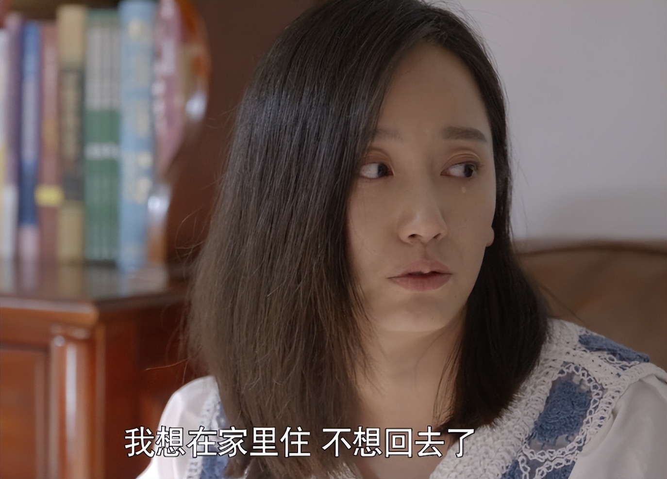 张颂文和冯绍峰走红毯互相谦让,冯绍峰张颂文翻白眼