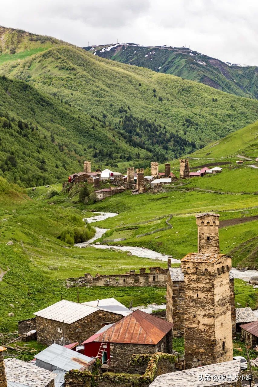 直飞，瑞士平替！这国安全性高，月薪6k算富裕，对中国超友好