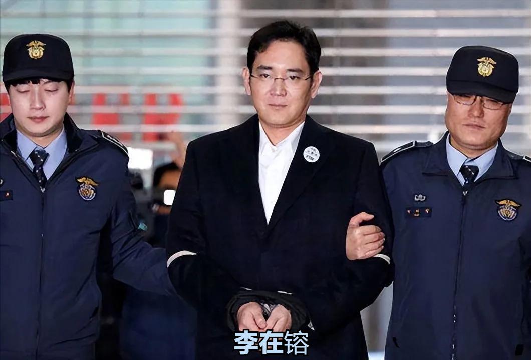 韩国财阀只手遮天的原因,韩国财阀真的能只手遮天吗