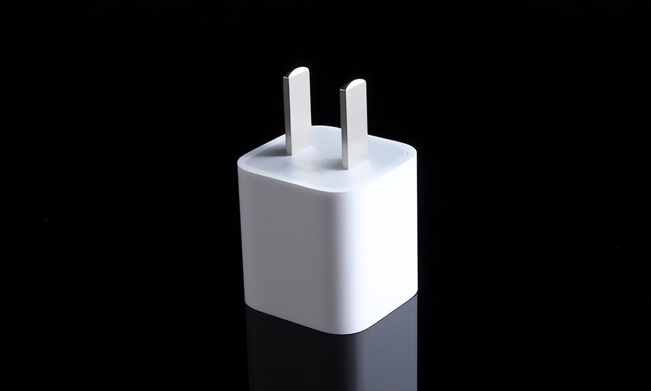 巴西用户起诉苹果不带充电器胜诉,买苹果不给充电器的赔偿