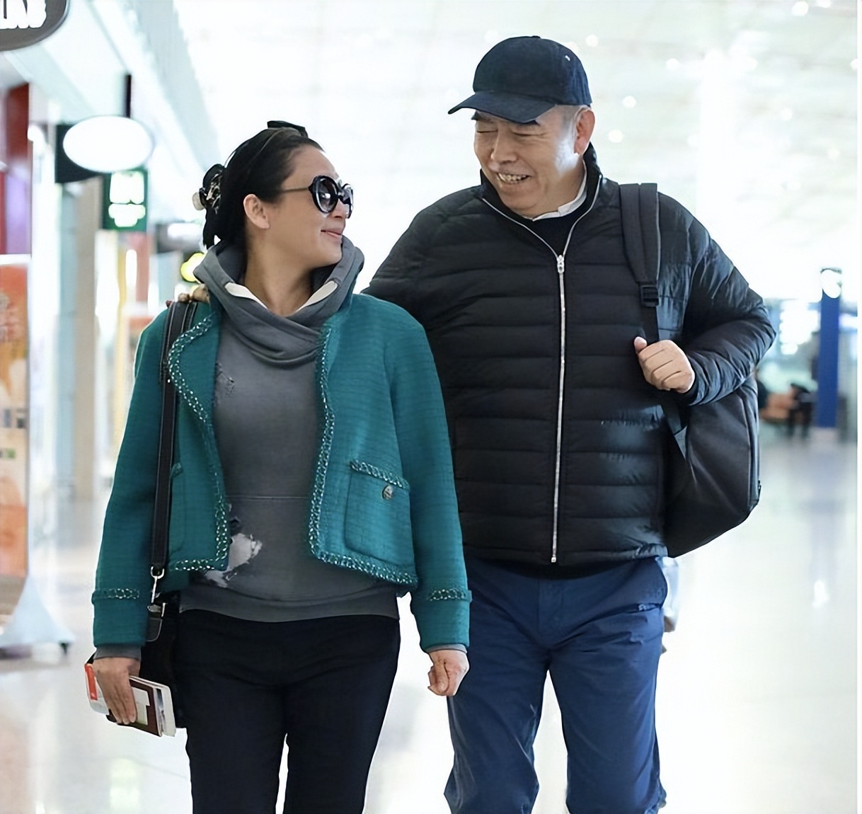 娱记曝知名导演患病，睡遍女主角、海选阶段挑床伴，评论区沦陷