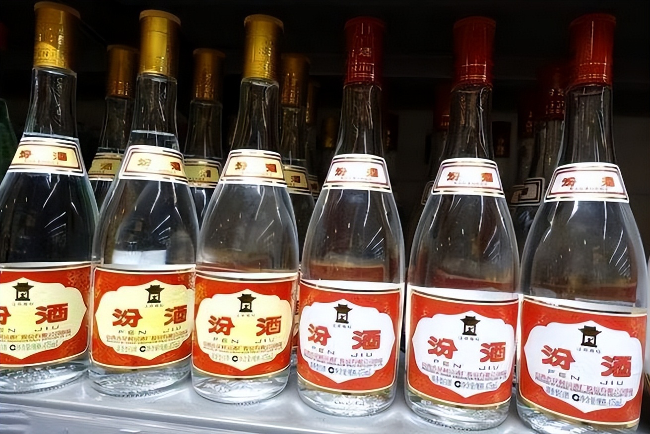 黄盖玻汾与红盖哪个贵些,黄盖玻汾和红盖玻汾哪个好喝知乎