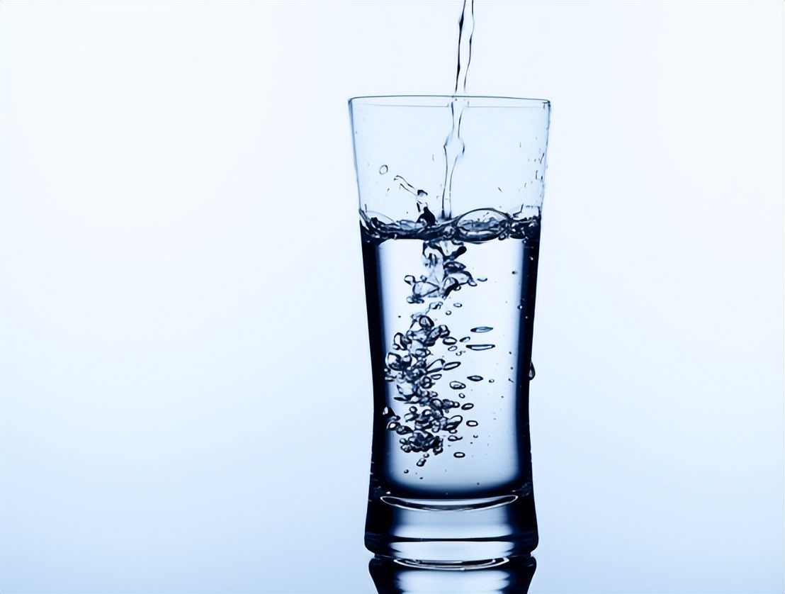 喝水玻璃杯哪种材质最安全,不锈钢杯陶瓷杯玻璃杯哪种最安全