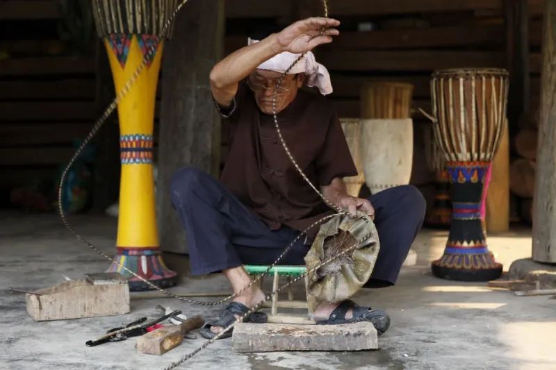 云南景洪象脚鼓制作,云南非遗景颇象脚鼓