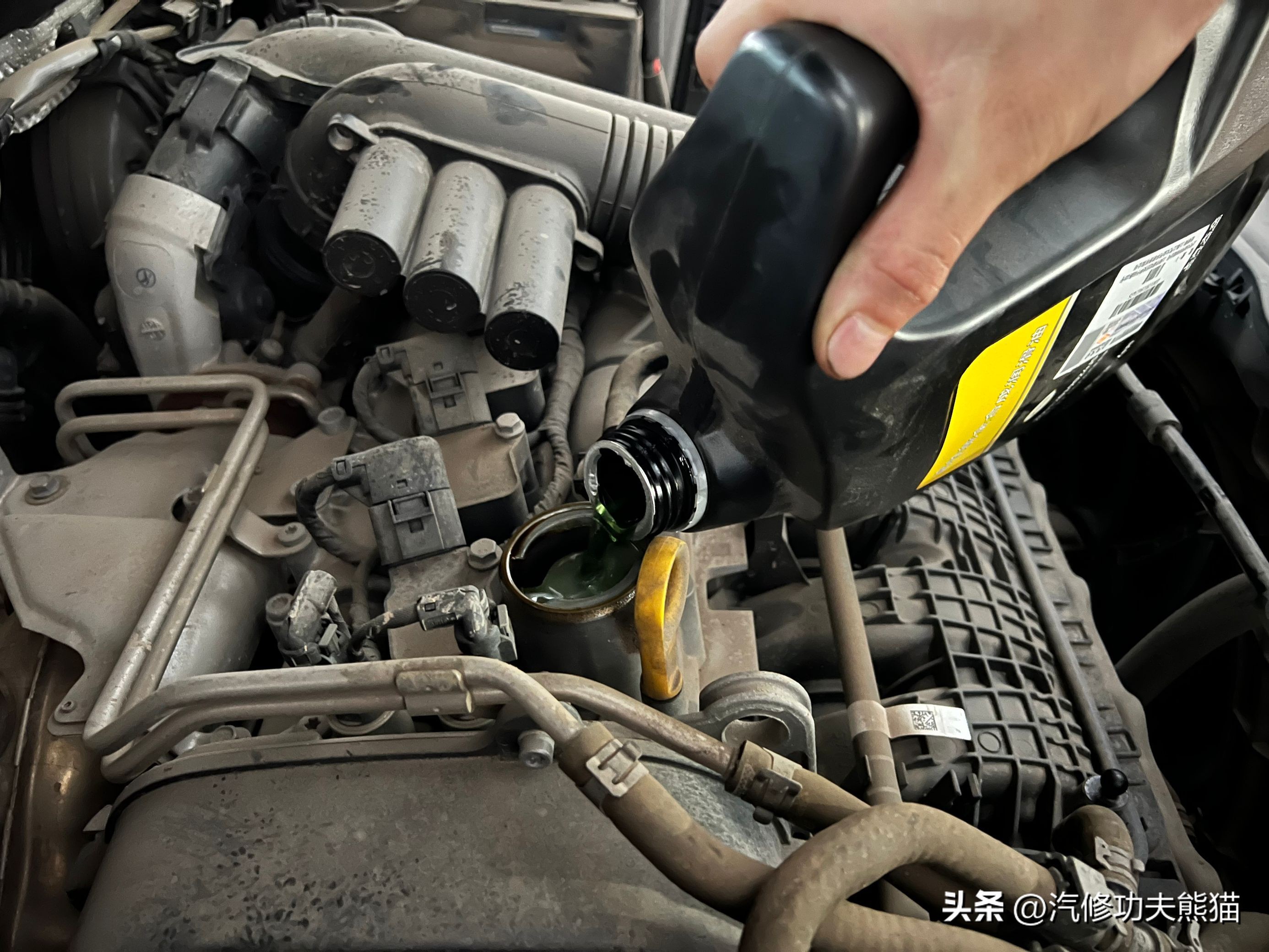 探岳后门刮蹭一点补漆多少钱,一汽大众探岳小划痕怎么处理