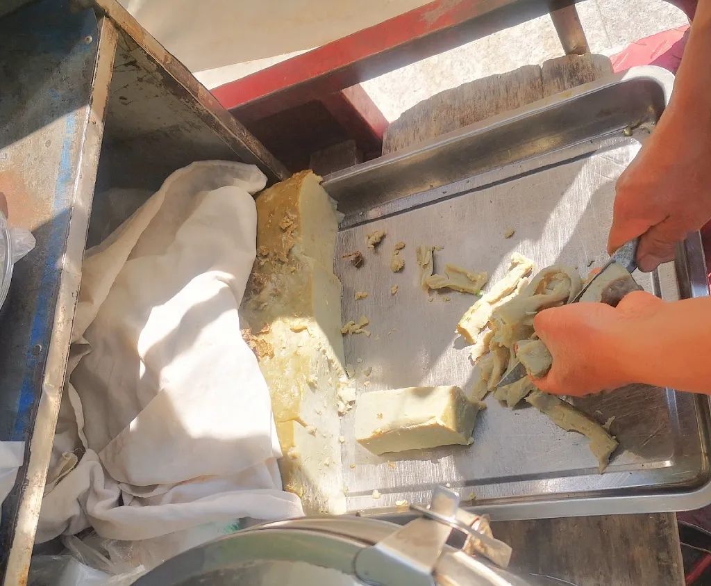 外地朋友来四川吃美食,外地朋友来四川吃苍蝇馆子