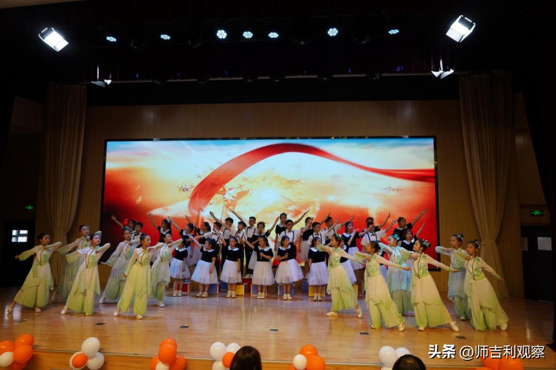 童心飞扬快乐成长庆六一活动,童心永向党快乐伴成长视频