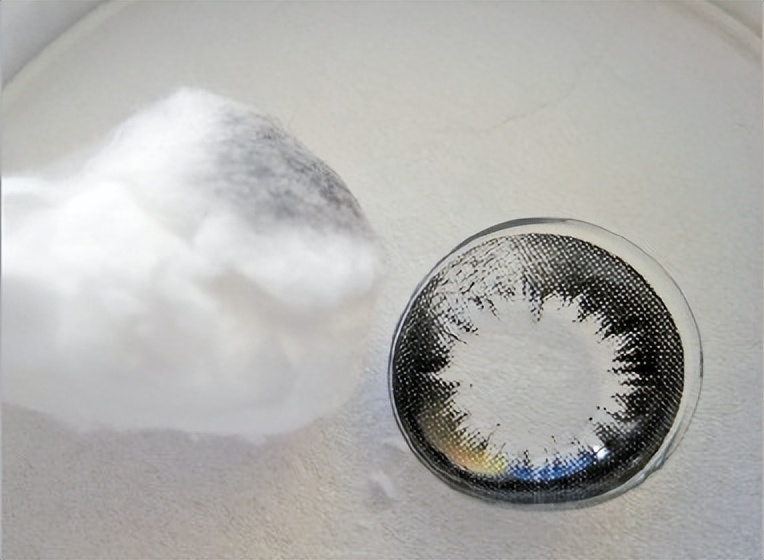 美瞳真的是暴利行业吗,美瞳暴利新闻