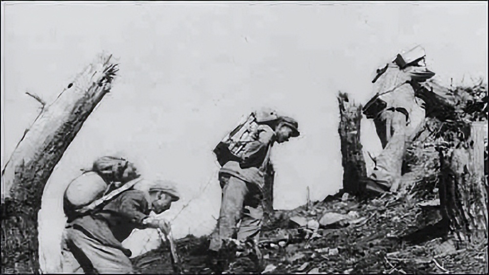 “巾帼女英雄”刘桂贞：肠子流出2寸坚持战斗，被授予上尉军衔！