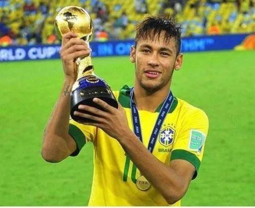 c罗梅西内马尔安东内拉颁奖典礼,梅西c罗内马尔姆巴佩同时在巴黎