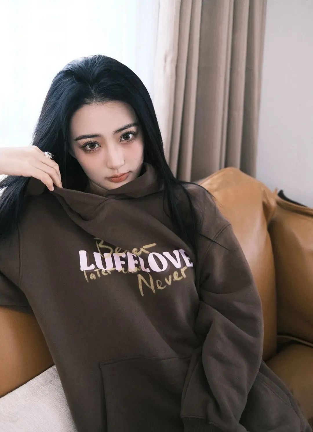 明星开副业？欧阳娜娜官宣个人品牌nabi，单买还不包邮