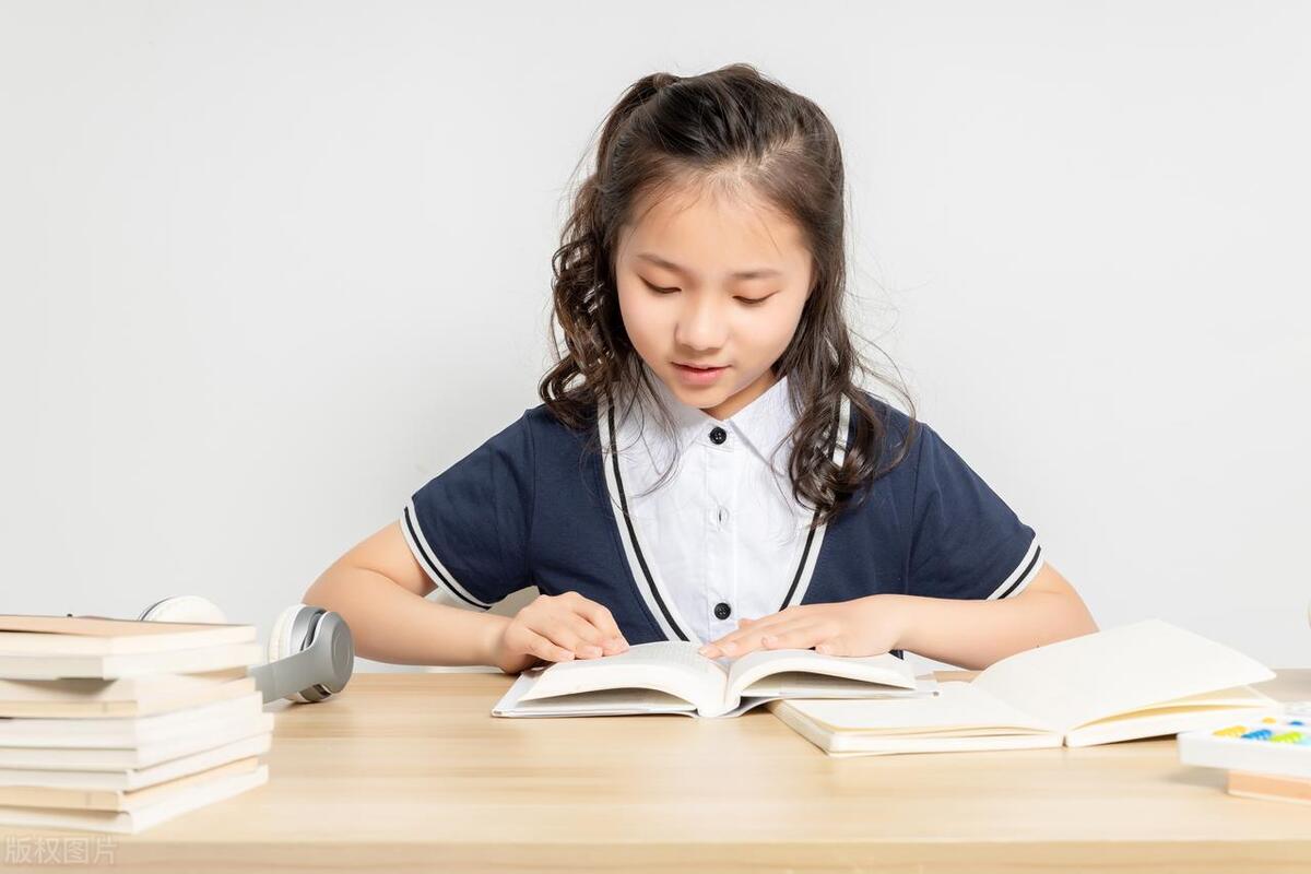 孩子字写不好有必要报写字班吗,孩子努力坚持练好字