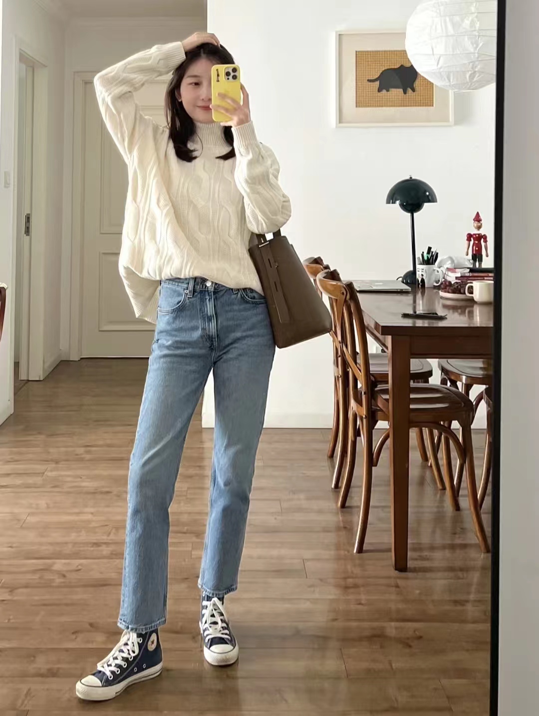 为什么越来越多人喜欢定制家具,去衣柜化的卧室越来越流行