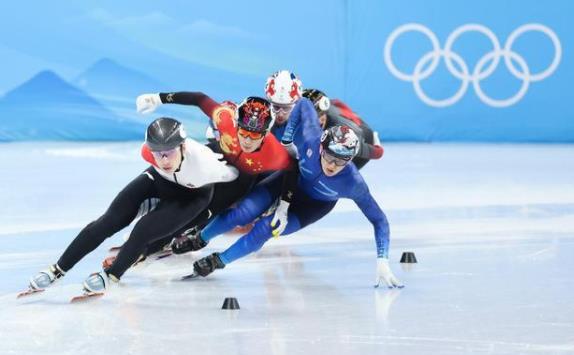 任子威被判犯规全过程,任子威犯规被淘汰出局韩国评论