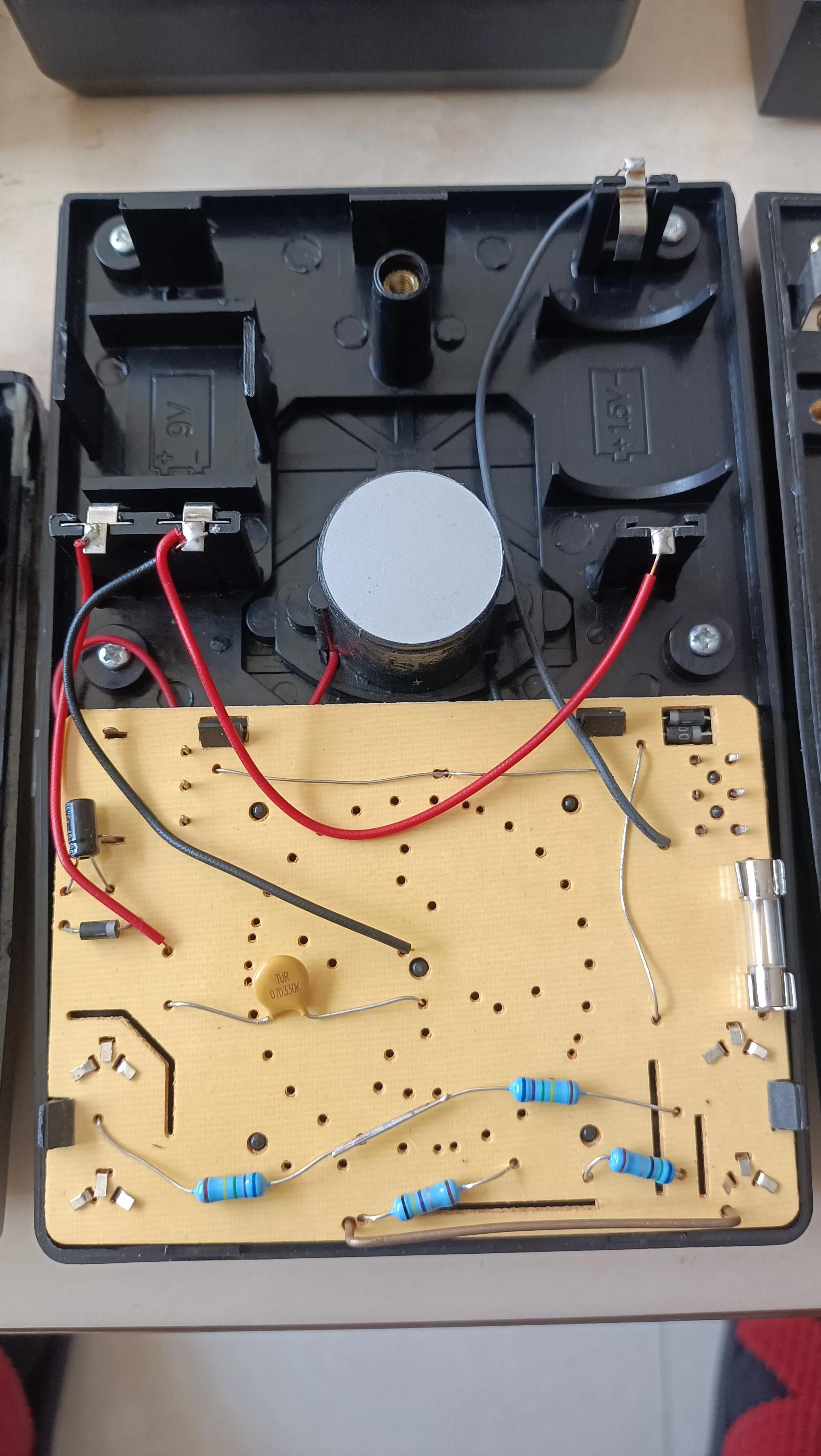 指针式万用表外磁与内磁哪个好,金川万用表是内磁还是外磁