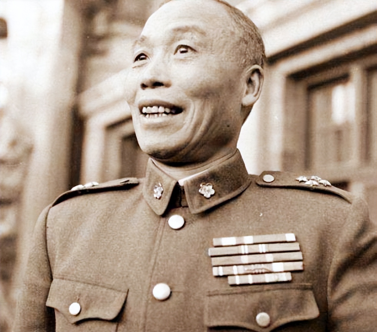 蒋介石的“龙脉”情节，风水先生预言成真，蒋母墓有这么神？